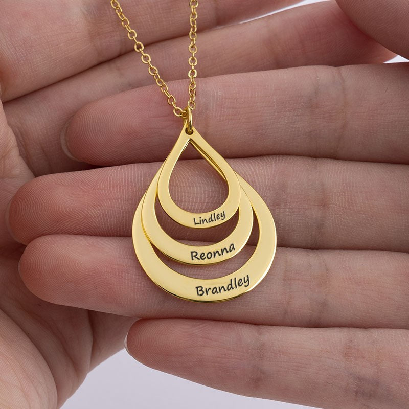 Trio d'amour, Collier personnalisable